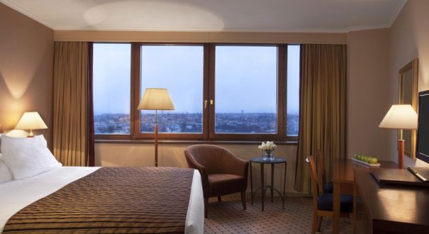 52dc2efe3b0a6befa1c3625b